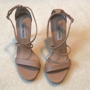 Steve Madden Nude Neutral Heels